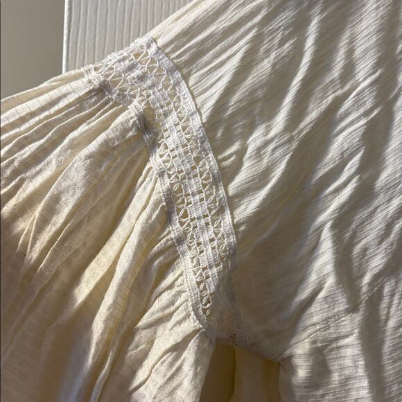 Urban Outfitters Cropped Long Sleeved Cream Top size S - Picture 7 of 9